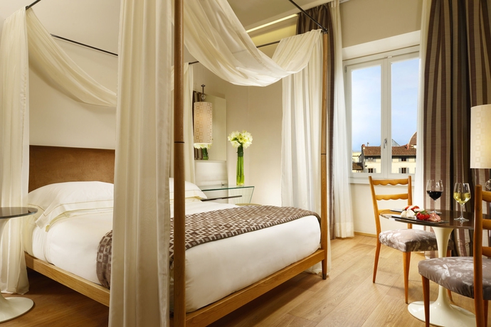 Imagen de la habitación del Hotel Grand Minerva. Foto 10