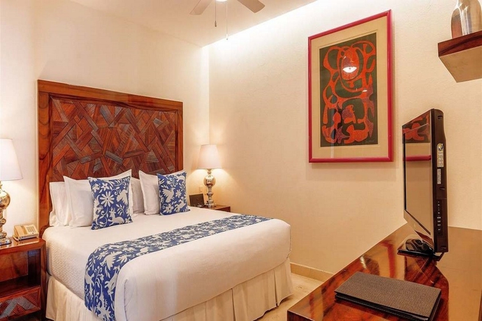 Imagen general del Hotel Grand Miramar All Luxury Suites and Residences. Foto 7