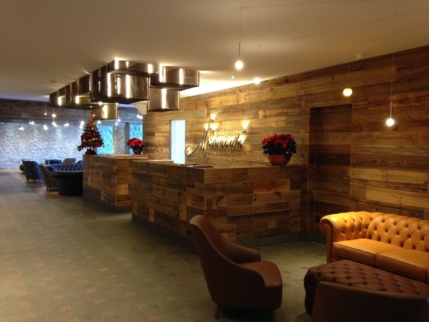 Imagen de los interiores del Hotel Grand Miramonti. Foto 18