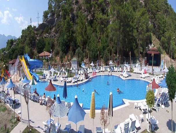 Imagen de la piscina del Hotel Grand Mir'amor - Ultra All Inclusive. Foto 13