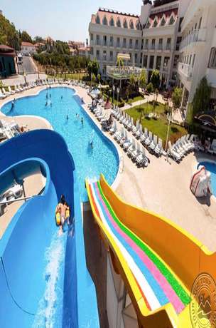 Imagen de la piscina del Hotel Grand Mir'amor - Ultra All Inclusive. Foto 15