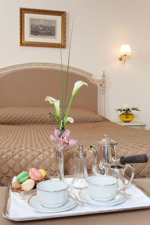 Imagen de la habitación del Hotel Grand Moderne. Foto 5