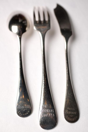 Imagen del bar/restaurante del Hotel Grand Moderne. Foto 2