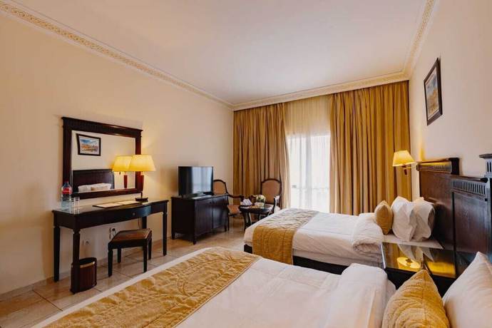 Imagen de la habitación del Hotel Grand Mogador Agdal. Foto 2