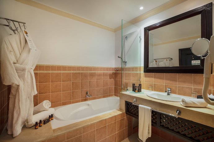 Imagen de la habitación del Hotel Grand Mogador Agdal. Foto 3