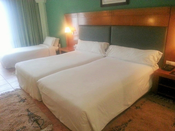 Imagen de la habitación del Hotel Grand Mogador Menara. Foto 10