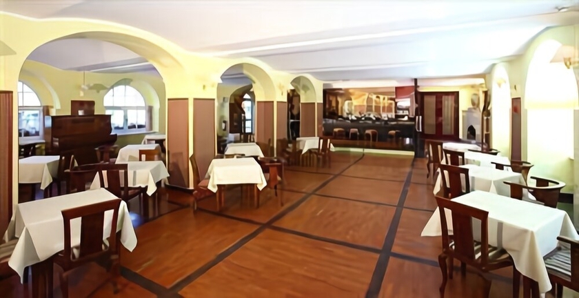 Imagen del bar/restaurante del Hotel Grand Molveno. Foto 3