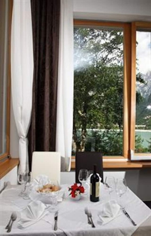 Imagen del bar/restaurante del Hotel Grand Molveno. Foto 6