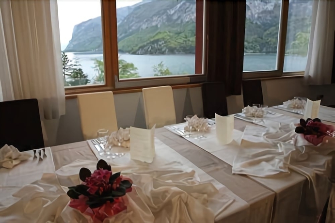 Imagen de los interiores del Hotel Grand Molveno. Foto 18