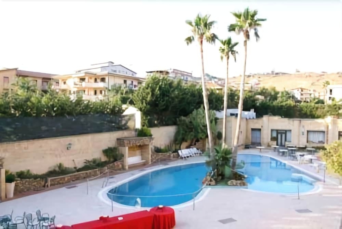 Imagen de la piscina del Hotel Grand Mosè. Foto 18