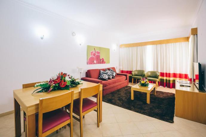 Imagen general del Hotel Grand Muthu Forte Do Vale. Foto 13