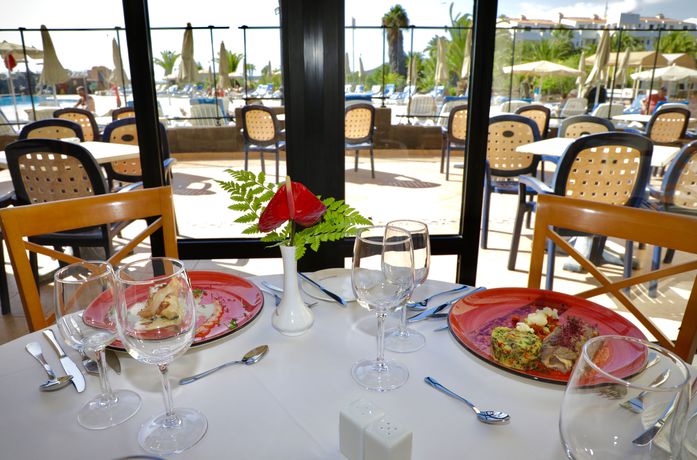 Imagen general del Hotel Grand Muthu Golf Plaza Hotel and Spa. Foto 4