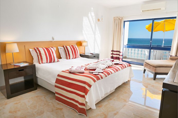 Imagen de la habitación del Hotel Grand Muthu Oura View Beach Club. Foto 3