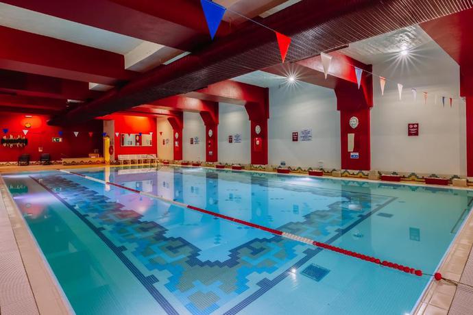 Imagen de la piscina del Hotel Grand Muthu Oura View Beach Club. Foto 23