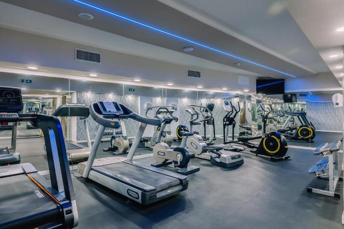 Imagen de los interiores del Hotel Grand Muthu Oura View Beach Club. Foto 17