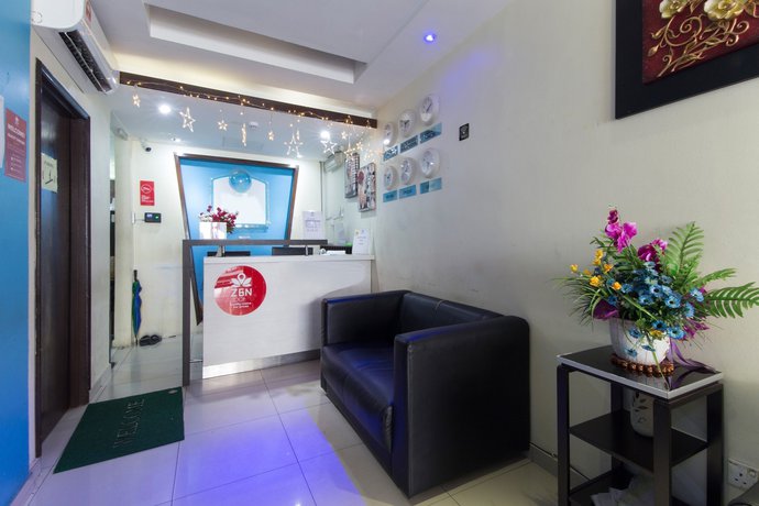 Imagen de los interiores del Hotel Grand Mutiara. Foto 20