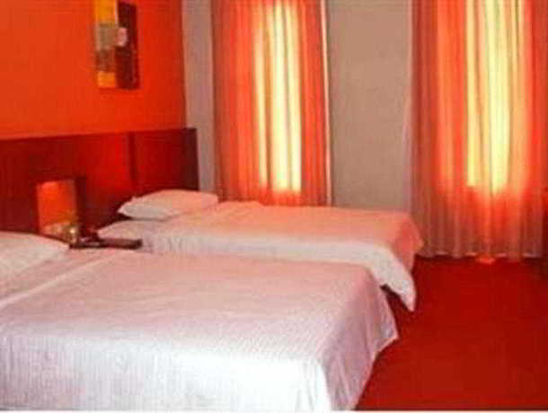 Imagen de la habitación del Hotel Grand Nanggroe Hotel. Foto 8
