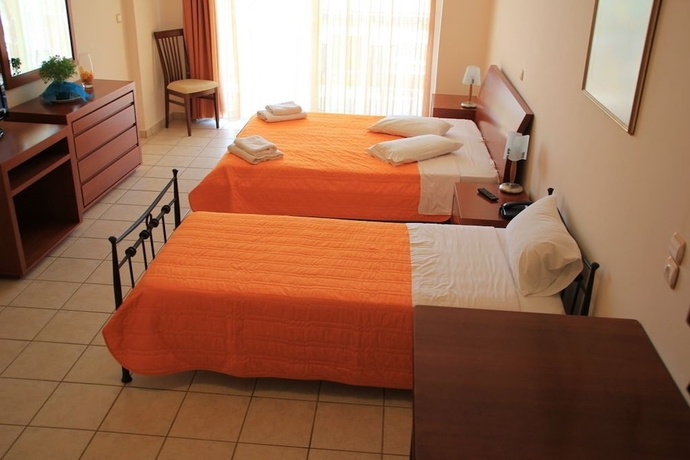 Imagen de la habitación del Hotel Grand Nefeli. Foto 11