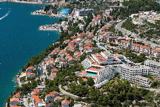 Imagen de los exteriores del Hotel Grand Neum. Foto 17