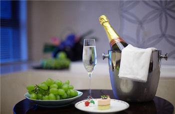 Imagen de la habitación del Hotel Grand New Century Hangzhou Sumtime. Foto 6