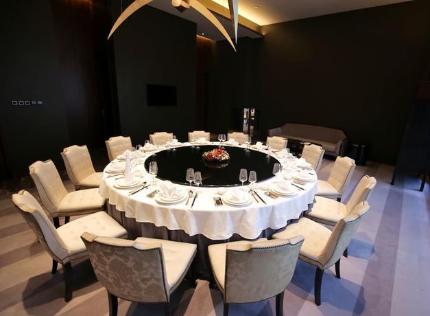 Imagen del bar/restaurante del Hotel Grand New Century Yixing. Foto 3