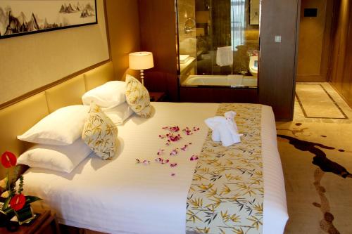 Imagen general del Hotel Grand New Century Yuhang Hangzhou. Foto 3