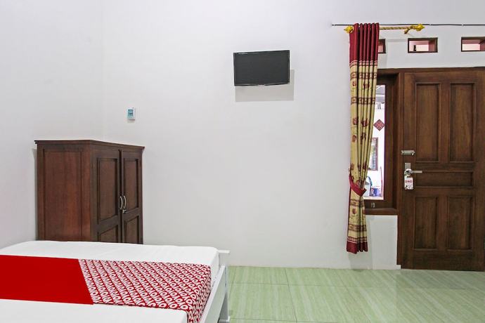 Imagen de la habitación del Hotel Grand New Si Jago Mitra RedDoorz. Foto 4