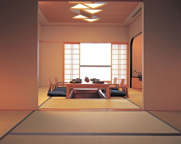 Imagen de la habitación del Hotel Grand Nikko Awaji. Foto 15