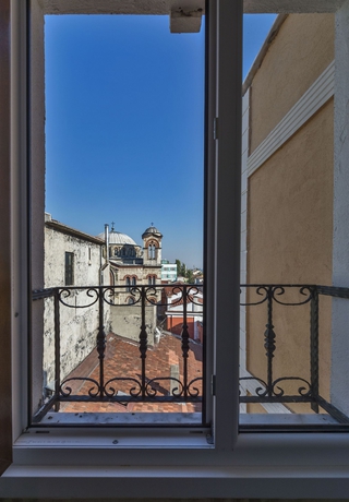 Imagen de los exteriores del Hotel Grand Ninova. Foto 14