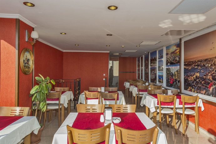 Imagen del bar/restaurante del Hotel Grand Ninova. Foto 5