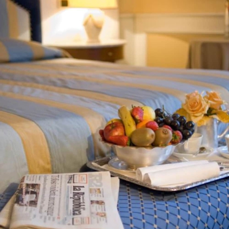 Imagen de la habitación del Hotel Grand Nizza Et Suisse. Foto 7