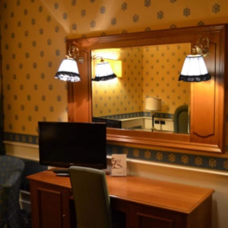 Imagen de la habitación del Hotel Grand Nizza Et Suisse. Foto 10