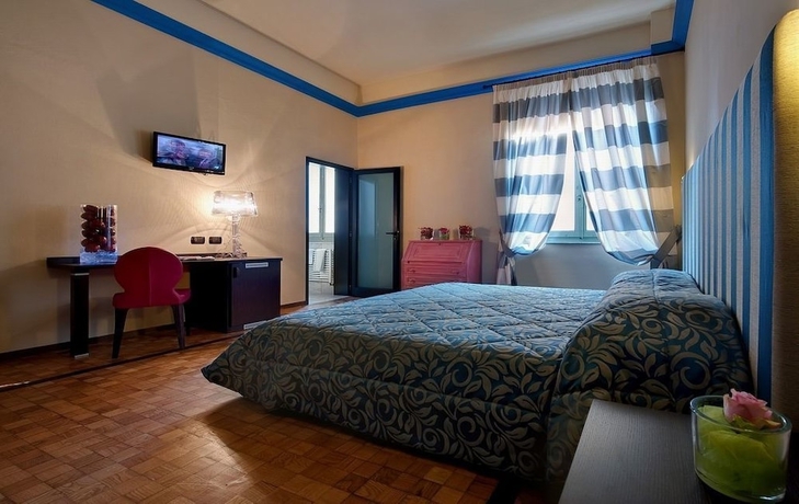 Imagen de la habitación del Hotel Grand Nizza Et Suisse. Foto 18