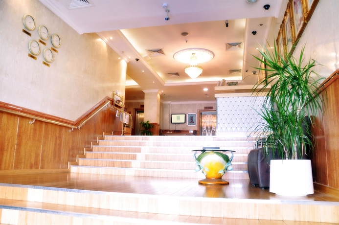 Imagen de los interiores del Hotel Grand Nova. Foto 13