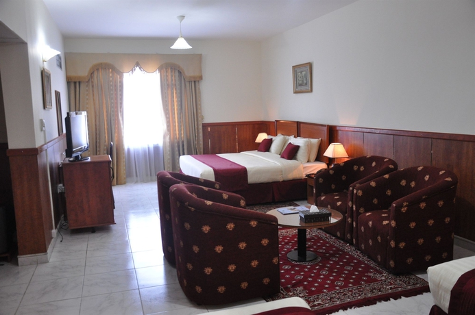 Imagen de la habitación del Hotel Grand Nova. Foto 9