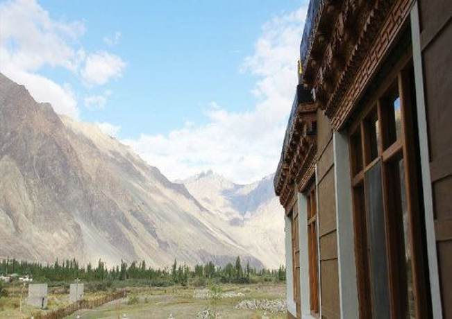 Imagen de los exteriores del Hotel Grand Nubra. Foto 13