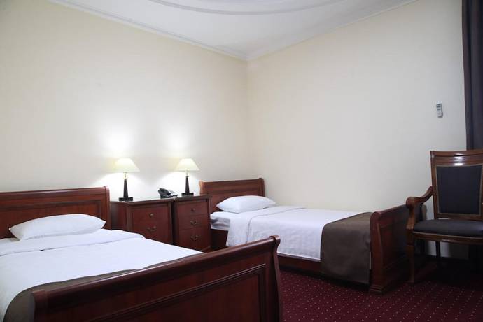 Imagen de la habitación del Hotel Grand Nur. Foto 3