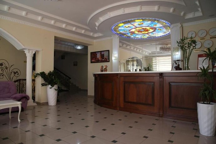 Imagen de los interiores del Hotel Grand Nur. Foto 20