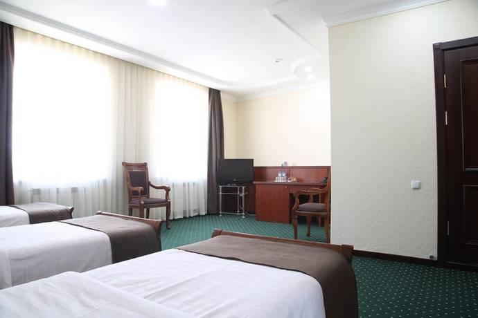 Imagen de la habitación del Hotel Grand Nur. Foto 19