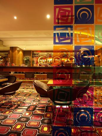 Imagen del bar/restaurante del Hotel Grand Nur Plaza Convention Center. Foto 5