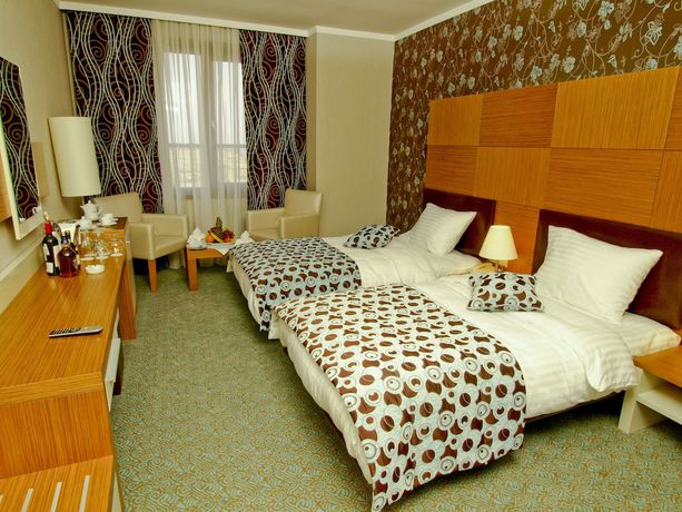 Imagen de la habitación del Hotel Grand Nur Plaza Convention Center. Foto 12