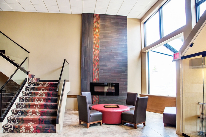 Imagen de los interiores del Hotel Grand Oaks. Foto 9