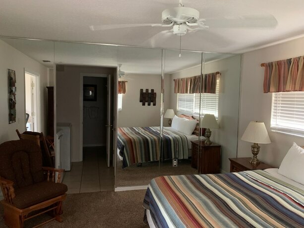 Imagen de la habitación del Hotel Grand Oaks Resort. Foto 16