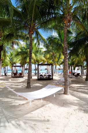 Imagen de los exteriores del Hotel Grand Oasis Palm All Inclusive. Foto 11