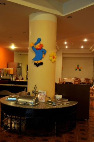 Imagen del bar/restaurante del Hotel Grand Oasis Resort. Foto 8