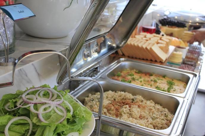 Imagen del bar/restaurante del Hotel Grand Ocean Luxury Boutique. Foto 2