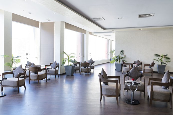 Imagen de los interiores del Hotel Grand Ocean and Resort. Foto 18