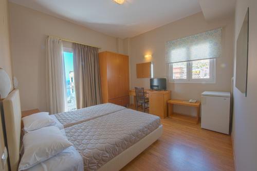 Imagen de la habitación del Hotel Grand Olympic Loutraki. Foto 6