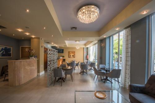 Imagen general del Hotel Grand Olympic Loutraki. Foto 1