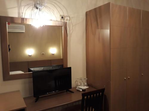 Imagen de la habitación del Hotel Grand Olympic Loutraki. Foto 8